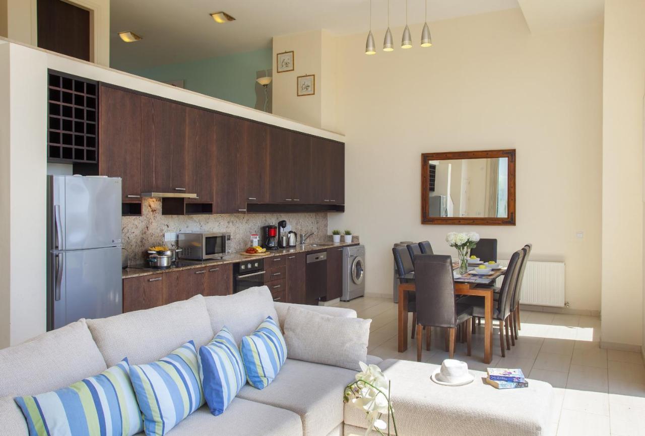 Protaras Seafront Villa Infinte Aretousa ภายนอก รูปภาพ