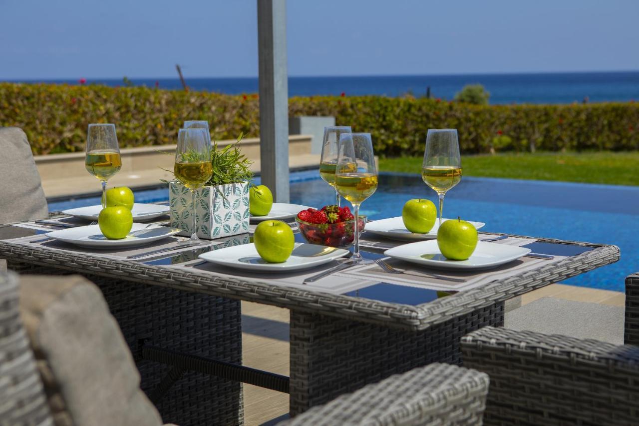 Protaras Seafront Villa Infinte Aretousa ภายนอก รูปภาพ