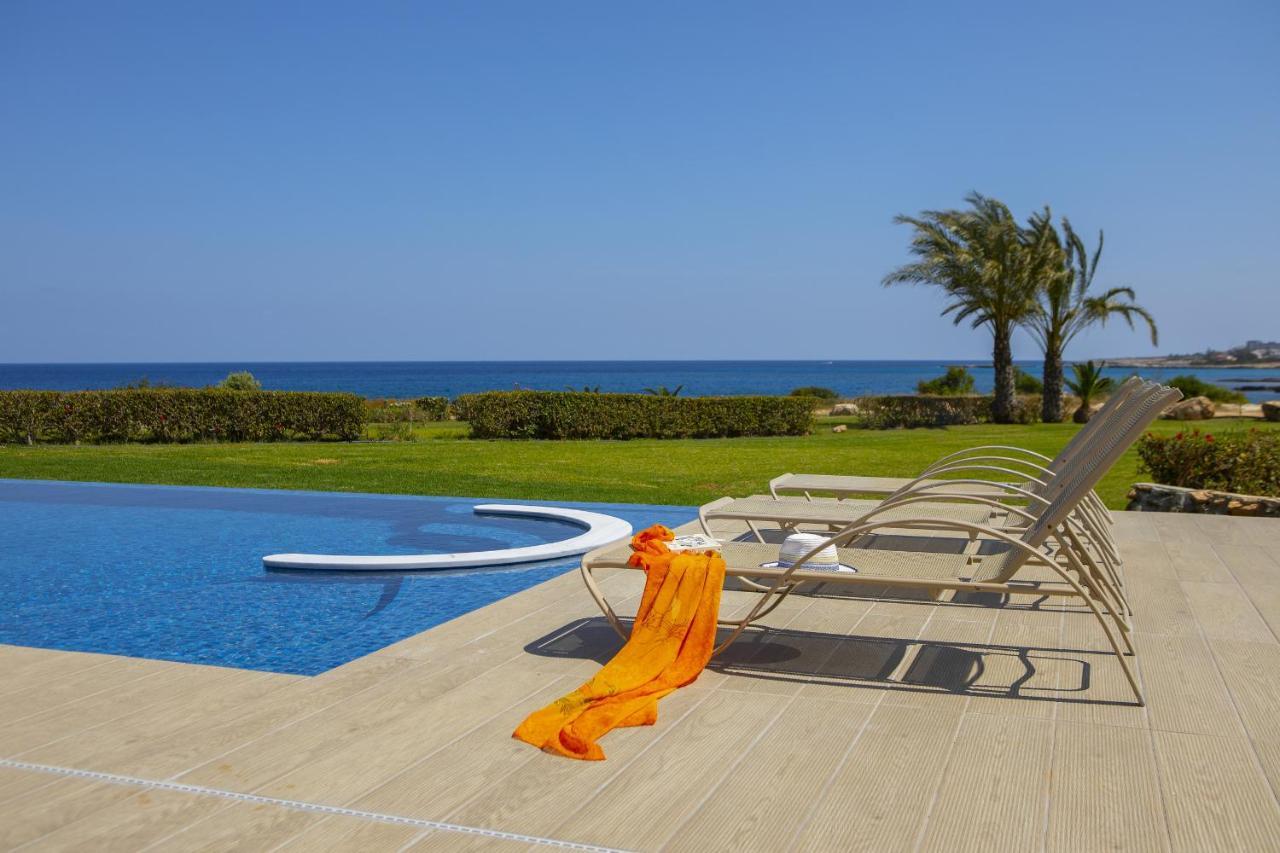 Protaras Seafront Villa Infinte Aretousa ภายนอก รูปภาพ