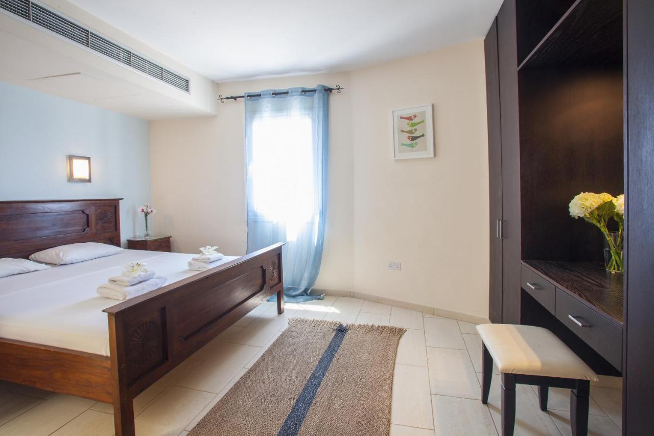 Protaras Seafront Villa Infinte Aretousa ภายนอก รูปภาพ