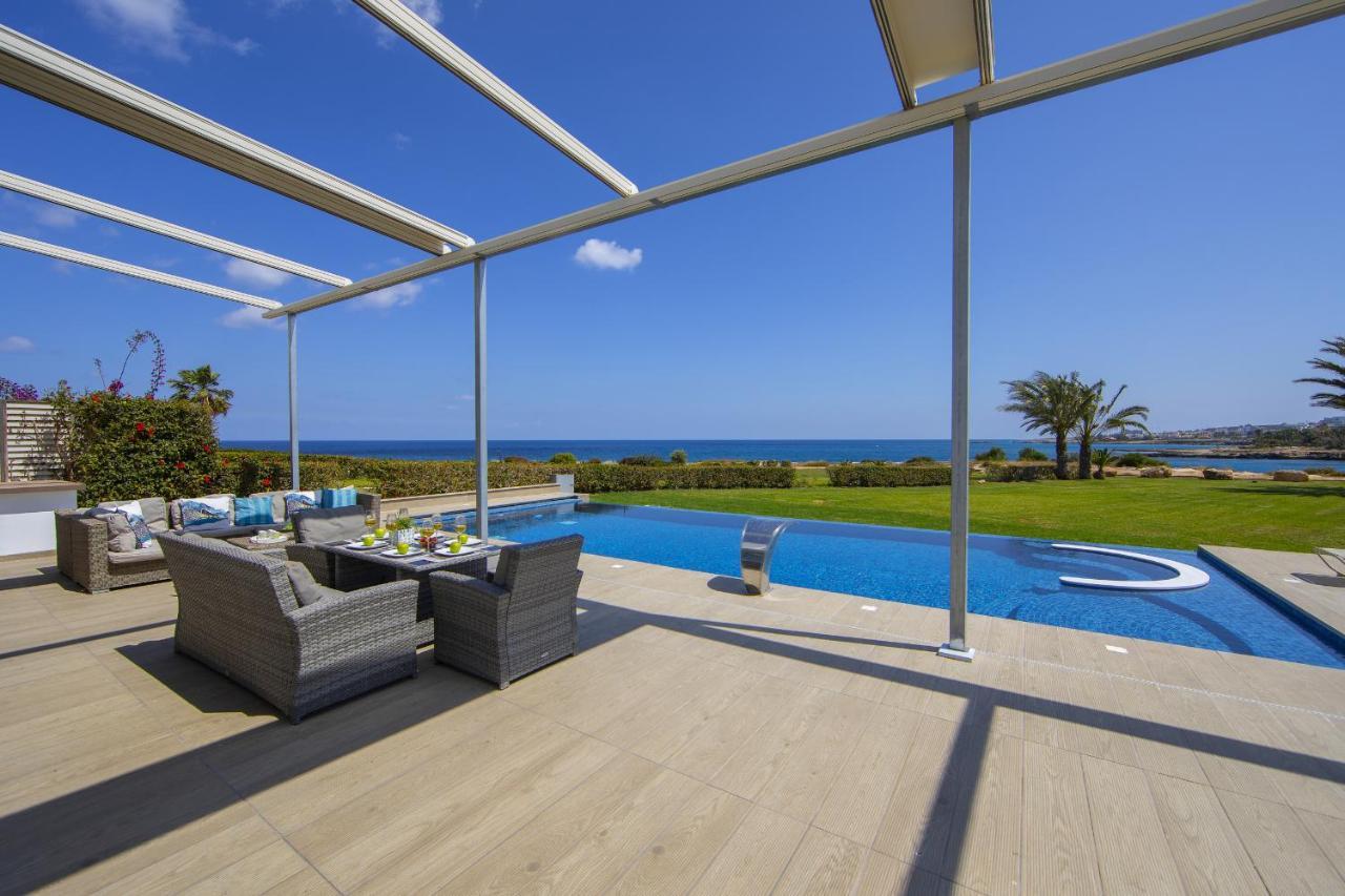 Protaras Seafront Villa Infinte Aretousa ภายนอก รูปภาพ