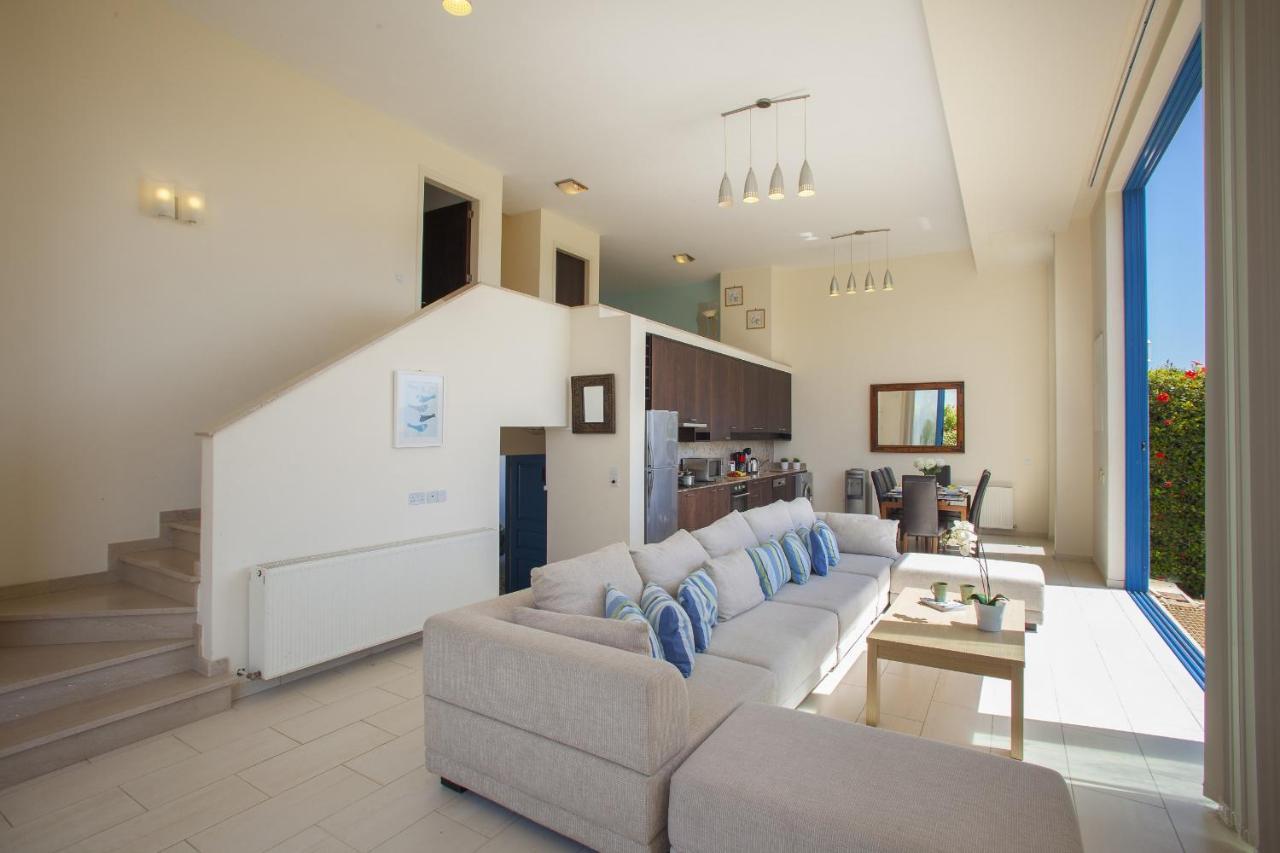 Protaras Seafront Villa Infinte Aretousa ภายนอก รูปภาพ