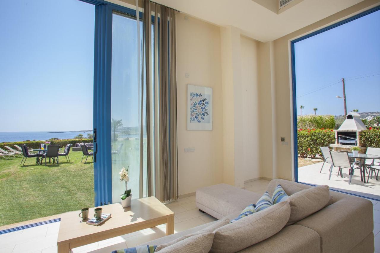 Protaras Seafront Villa Infinte Aretousa ภายนอก รูปภาพ
