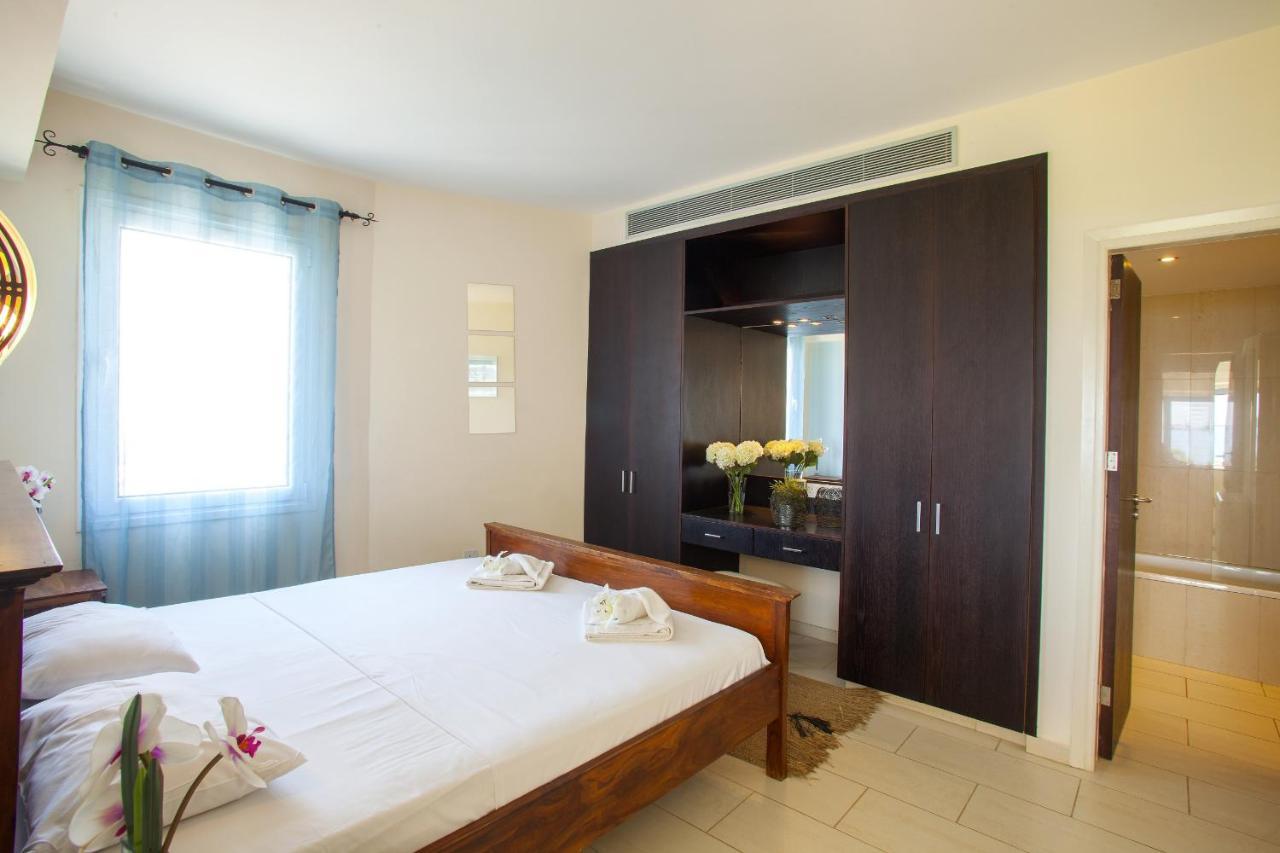 Protaras Seafront Villa Infinte Aretousa ภายนอก รูปภาพ