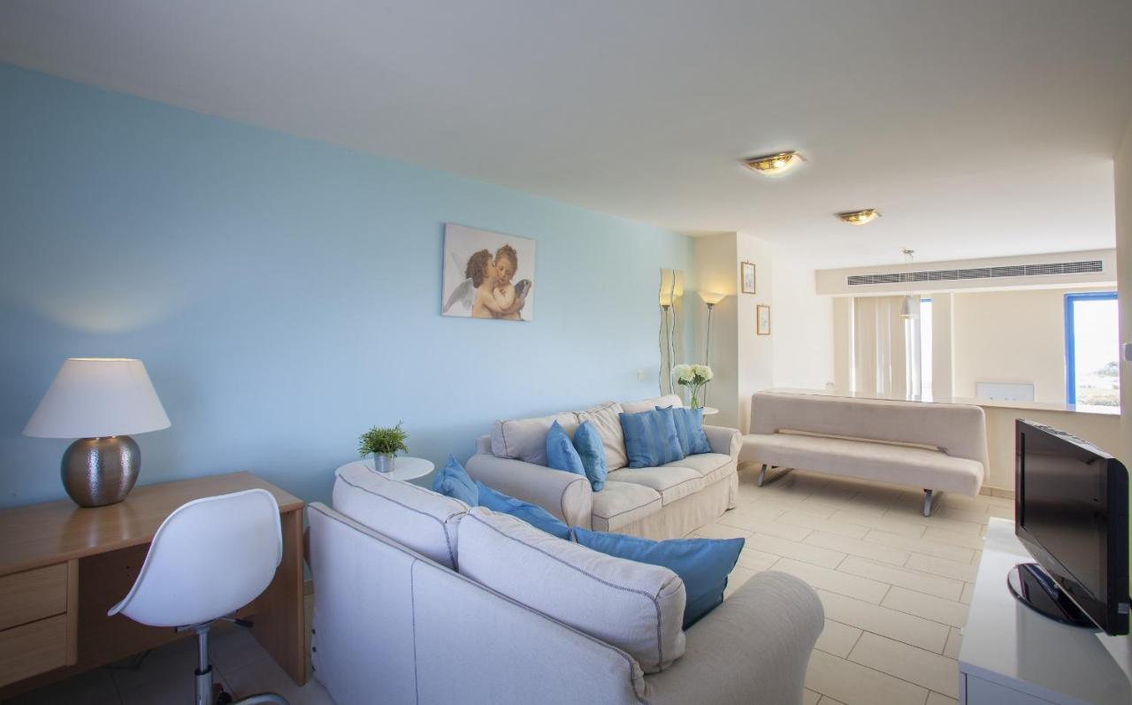 Protaras Seafront Villa Infinte Aretousa ภายนอก รูปภาพ