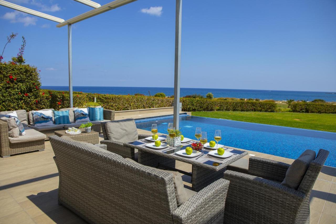 Protaras Seafront Villa Infinte Aretousa ภายนอก รูปภาพ