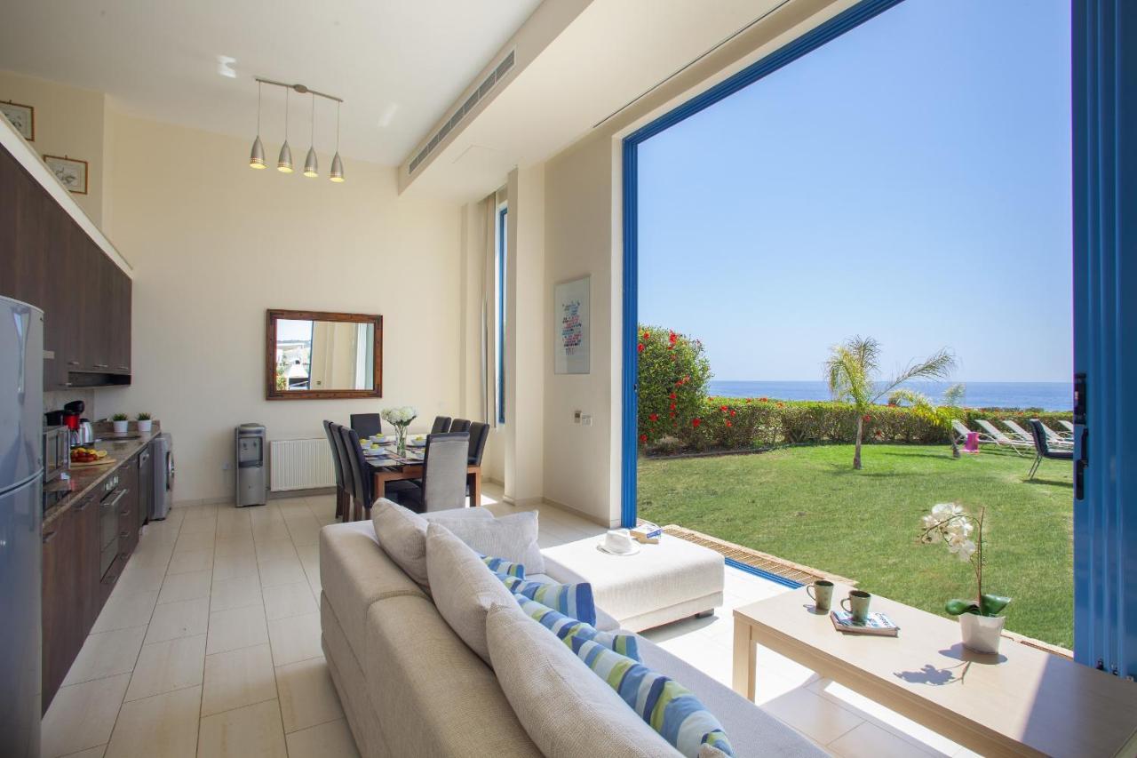 Protaras Seafront Villa Infinte Aretousa ภายนอก รูปภาพ