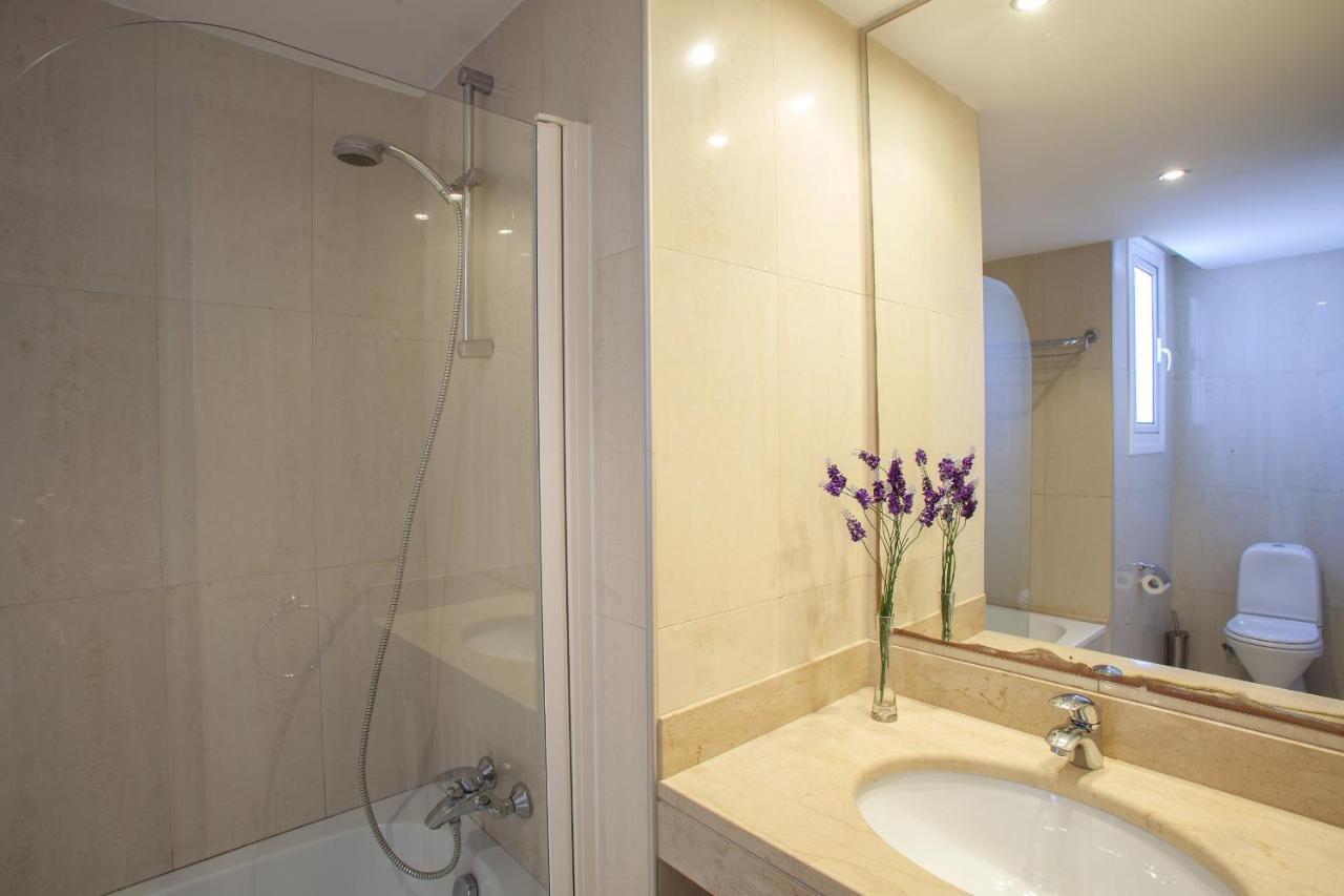 Protaras Seafront Villa Infinte Aretousa ภายนอก รูปภาพ