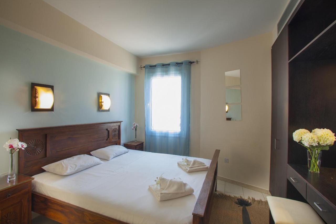 Protaras Seafront Villa Infinte Aretousa ภายนอก รูปภาพ